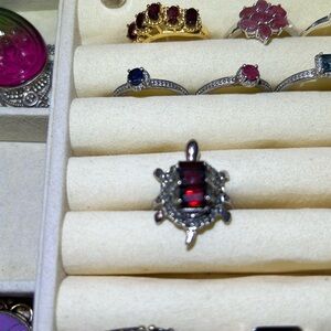 Adorable turtle garnet ring - sterling silver
